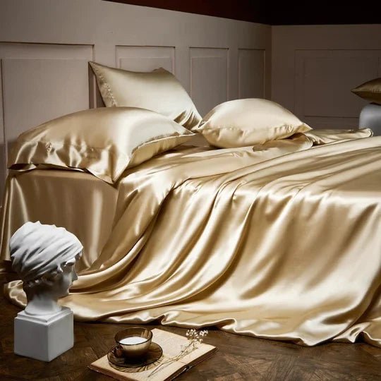 25 Momme Luxury Pure Mulberry Silk Bedding Set of 4 (1x Quilt Cover + 1x Bedsheet + 2x Pillowcases)